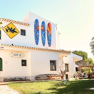  Ostello Algarve Surf Camp &